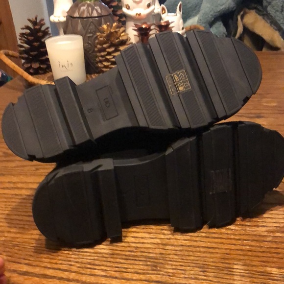 New Urban Outfitters chunky boots - Picture 8 of 13